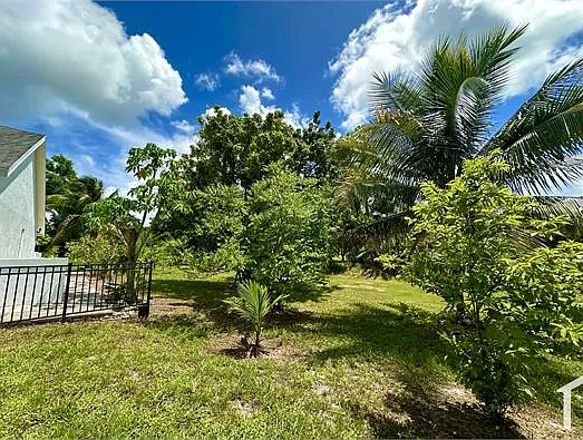 16317 Okeechobee Blvd — Photo 38