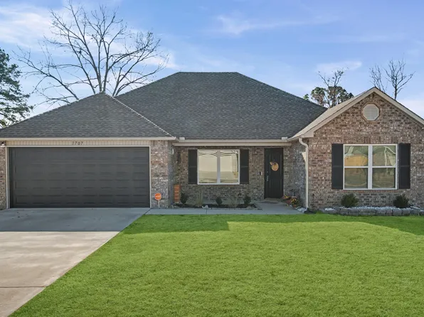 1707 Ridgefield Cir, Searcy, AR 72143