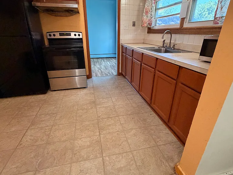 3340 Morrissey Ave — Photo 10
