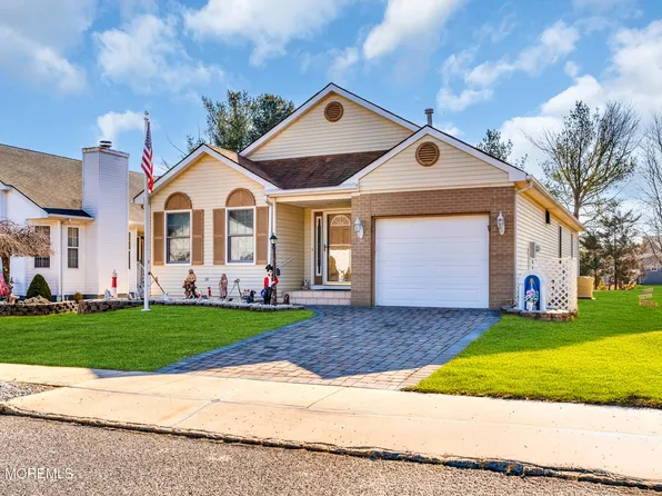 288 Jamaica Boulevard, Toms River, NJ 08757