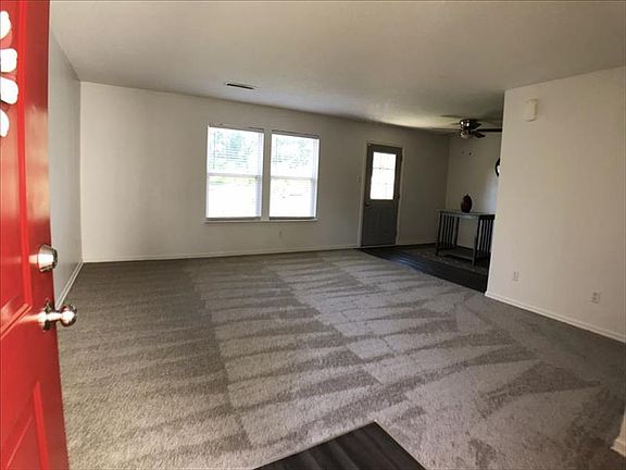 3rd image of 2633 Redland Ln
