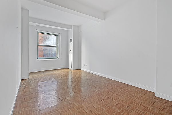 1st image of 88 Greenwich St APT 307