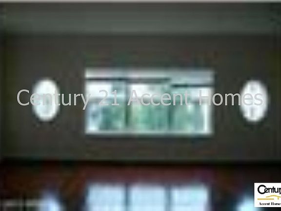 2nd image of 16923 Chimera Pl