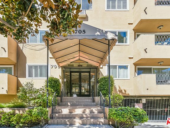 2nd image of 705 Westmount Dr APT 306