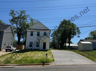 619 E 1st St, Hickory, NC 28602