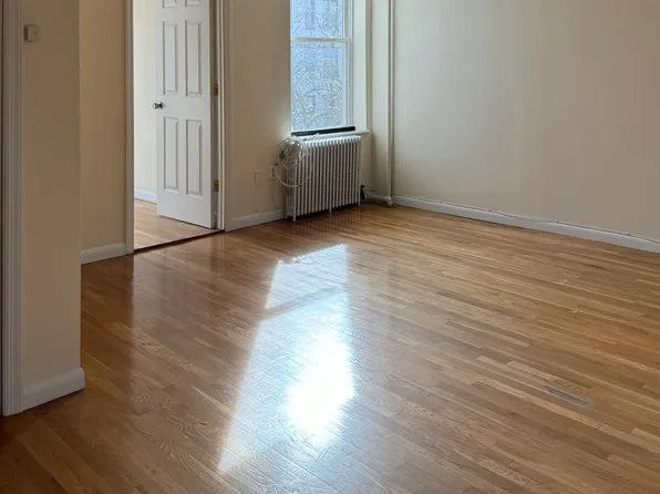 24-15 27th Street image 9 of 19