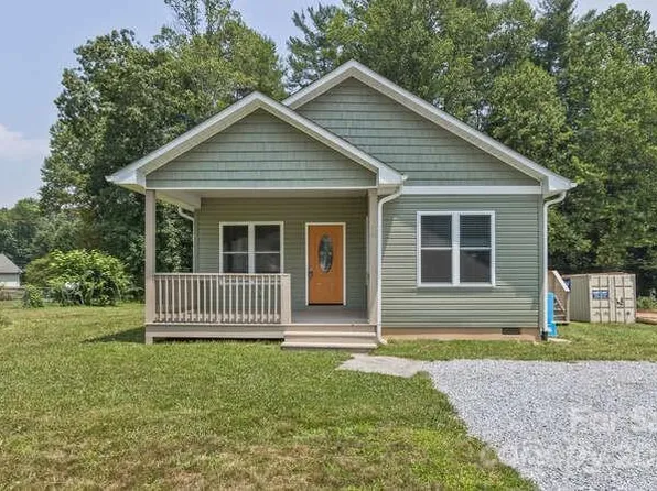 108 Mine Gap Rd, East Flat Rock, NC 28726