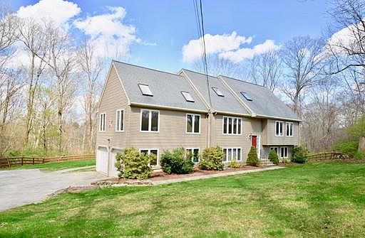 2nd image of 28 Corbin Rd