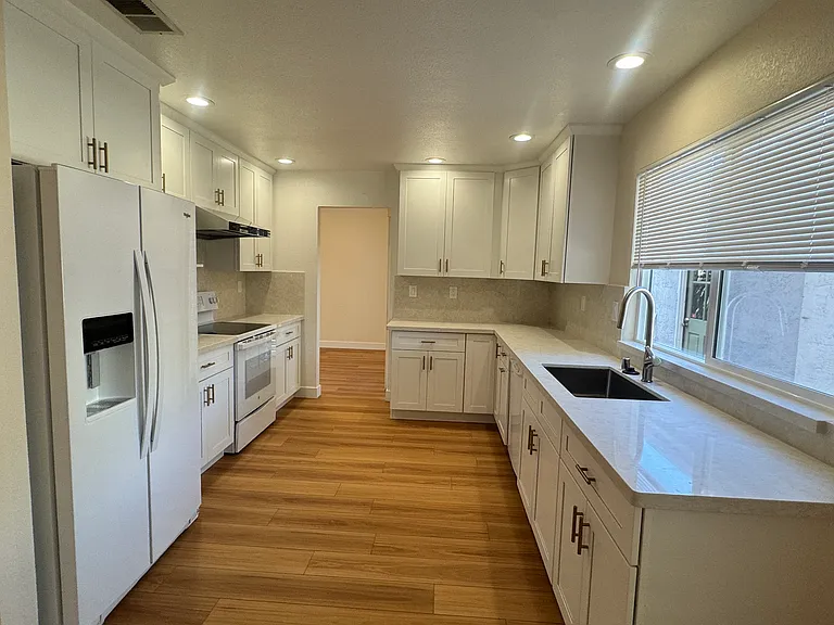 4195 Horatio Way — Photo 17
