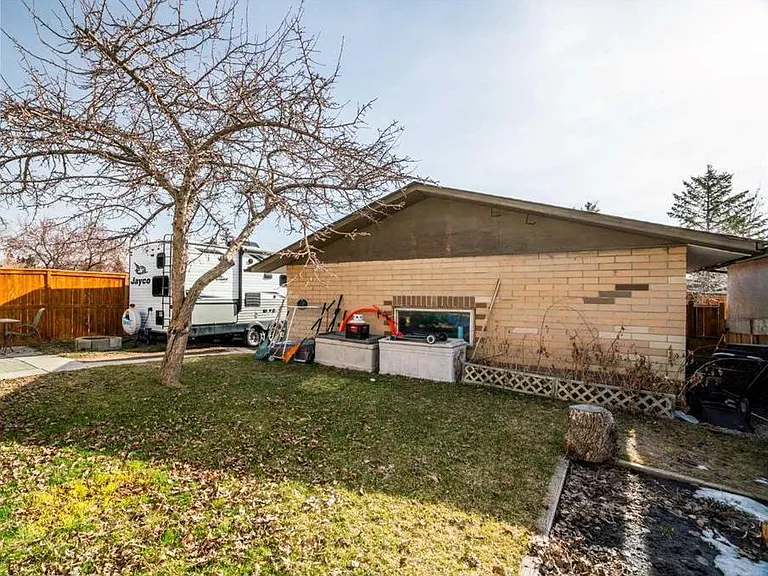 W Rundlehorn Dr NE — Photo 7