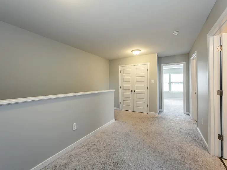 8023 Ellendale Dr — Photo 17