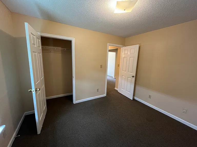 1864 Cedar Ave — Photo 16