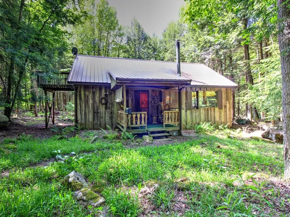 219 Schumacher Ln, Marienville, PA 16239