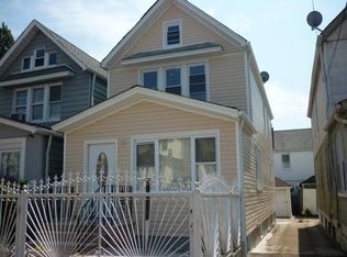 10706 142nd St, Jamaica, NY 11435