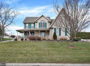 2771 Heather Dr, York, PA 17402