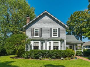 53 Ryefield Rd, Locust Valley, NY 11560