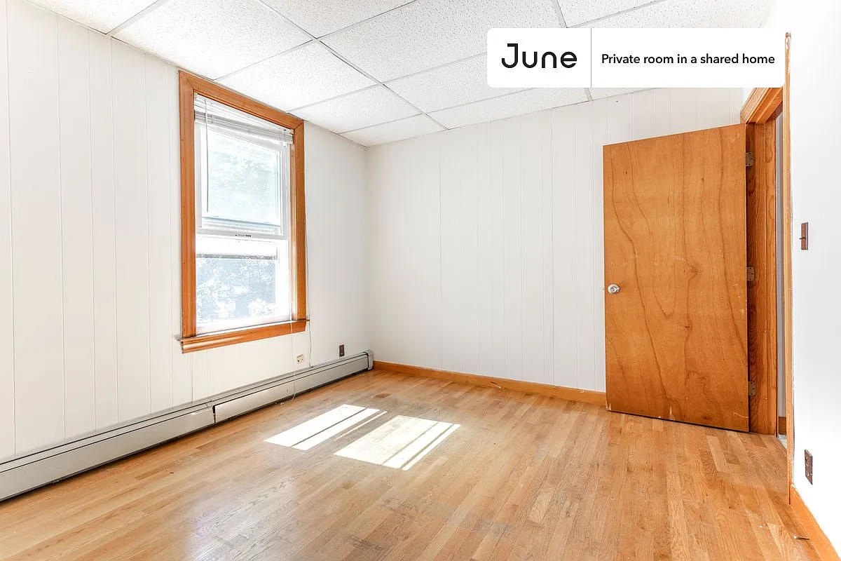 Building Photo - 5 Oswald St #D