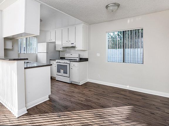 5th image of 5320 Harmony Ave #101