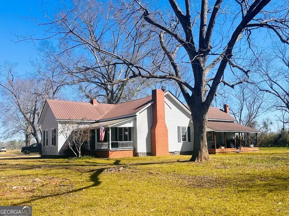 860 Sunset Dr, Forest Home, AL 36030