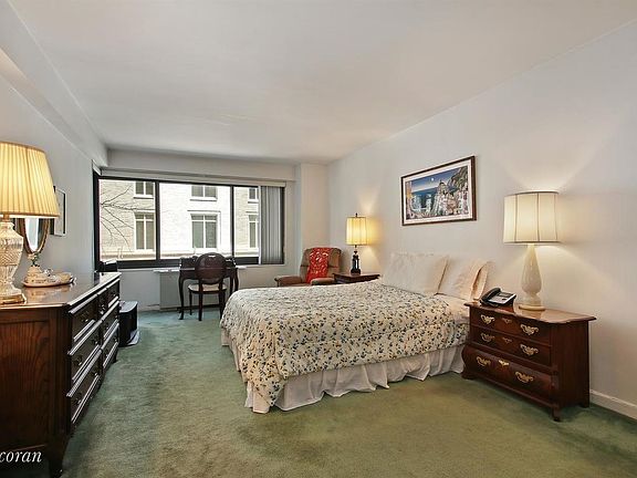 4th image of 10 E End Ave APT 4H