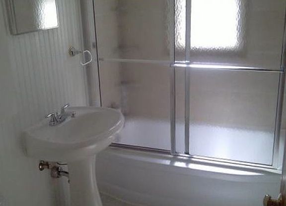 Guest bath
