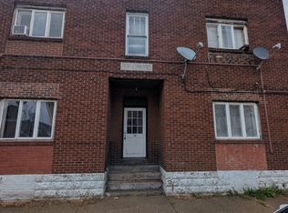 102 3rd St #1, Carnegie, PA 15106