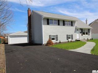 18 Eastern Concourse, Amityville, NY 11701