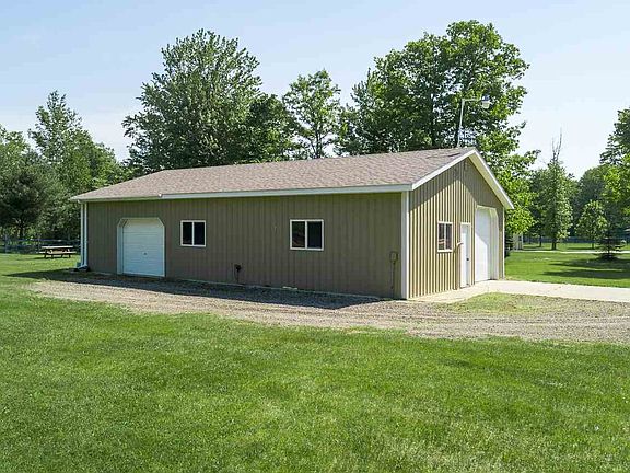 5th image of 3033 E Sherry Ln