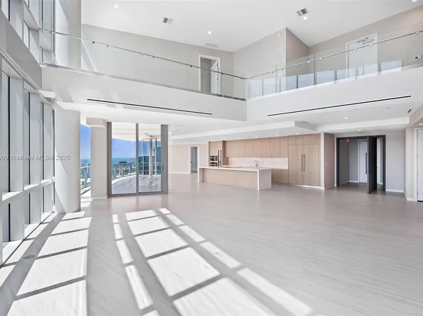 851 NE 1st Ave #Penthouse 5411, Miami, FL 33132