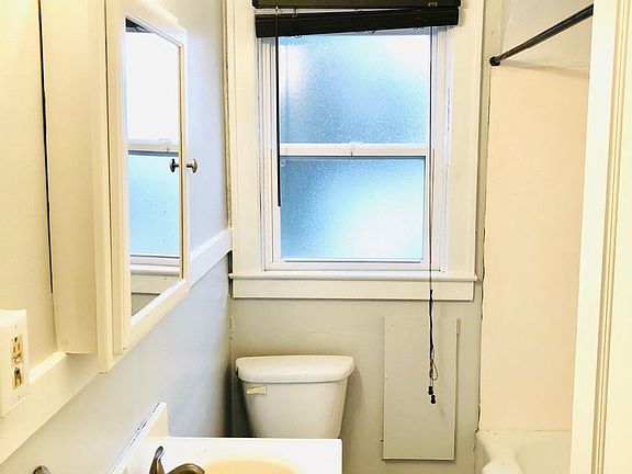 4th image of 1209 Krieger St #3