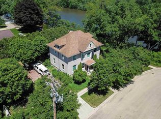 302 Illinois St, Oregon, IL 61061