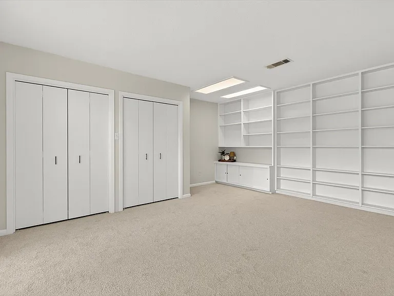 147 Valley Dr — Photo 36