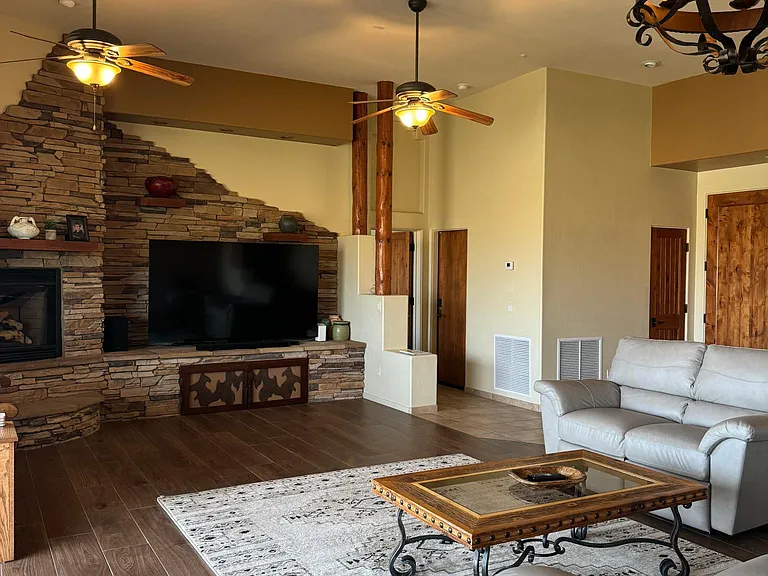 16426 E Emerald Dr — Photo 6