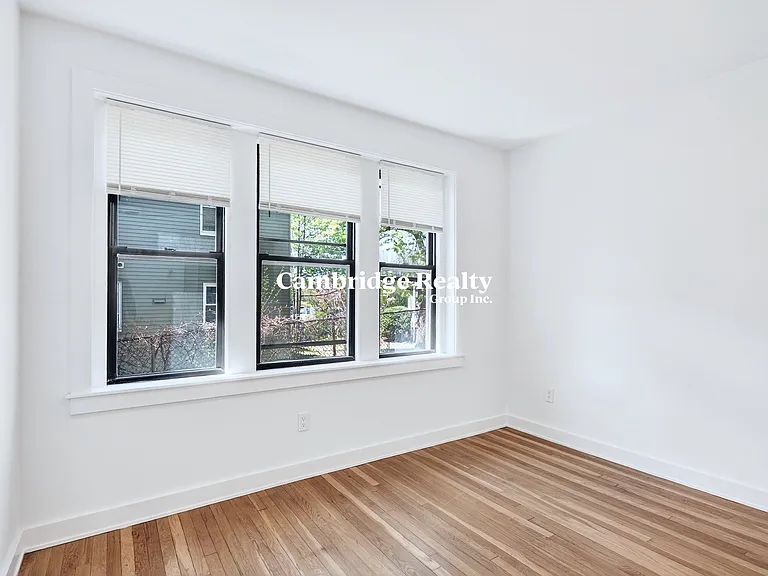 12 Elko St #3T — Photo 3