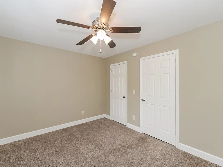 1009 Nighthawk Ln — Photo 13