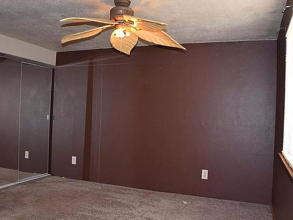 5th image of 618 Summit Dr