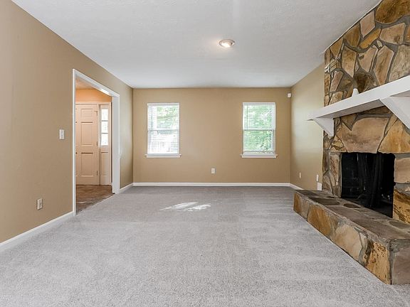 5th image of 3230 Grand Central Dr