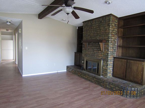 3rd image of 2713 NE Euclid Ave