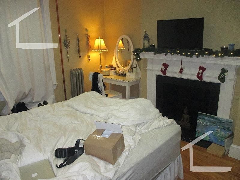2nd image of 338 Saint Paul St APT 01