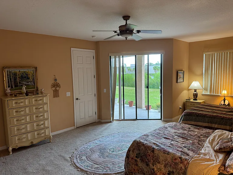 3960 Marietta Way — Photo 9
