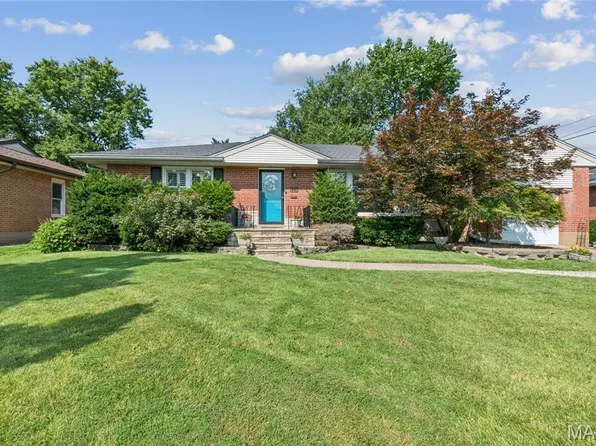 5215 Creighton Dr, Saint Louis, MO 63123