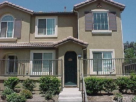 3rd image of 1150 N Solano Privado APT A