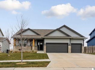7715 N 173rd St, Bennington, NE 68007