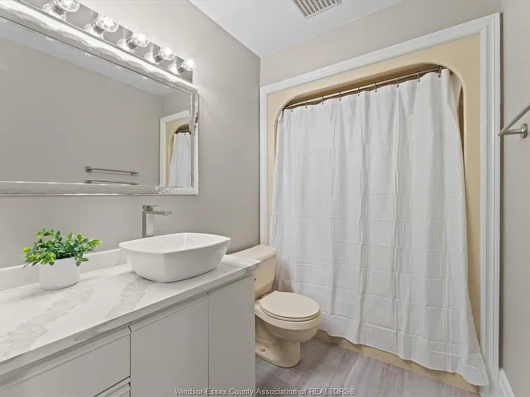44 Robson Rd #303 — Photo 22