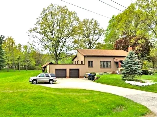 532 Portage Trail Ext W, Cuyahoga Falls, OH 44223