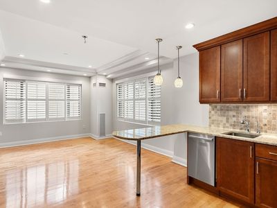 1 Huntington Ave APT 309, Boston, MA, 02116