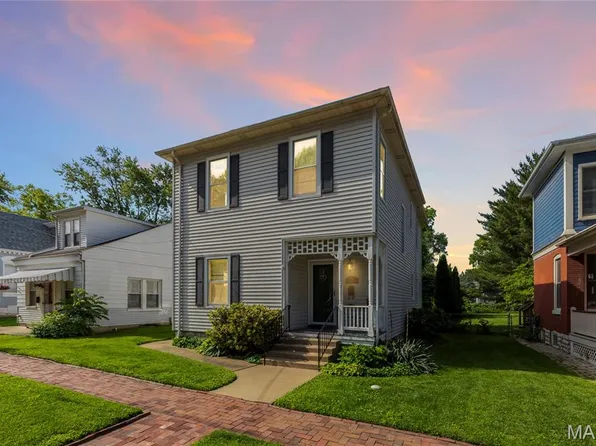 717 Clark St, Saint Charles, MO 63301