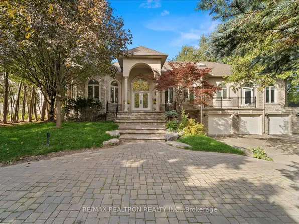 48 Arnold Ave, Vaughan, ON L4J 1B3