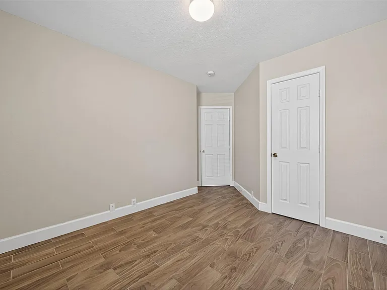 21215 Barker Canyon Ln — Photo 37