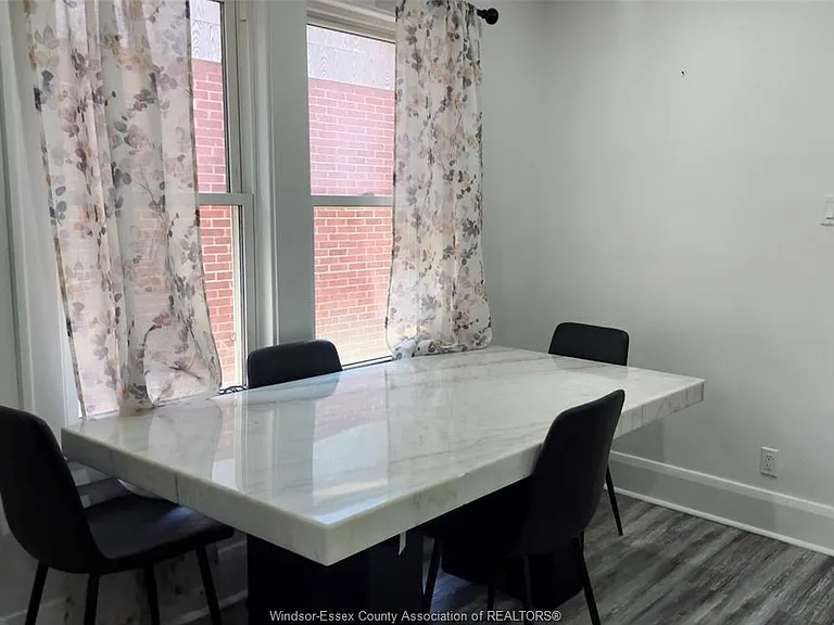 1159 Highland Ave #UPPER — Photo 3